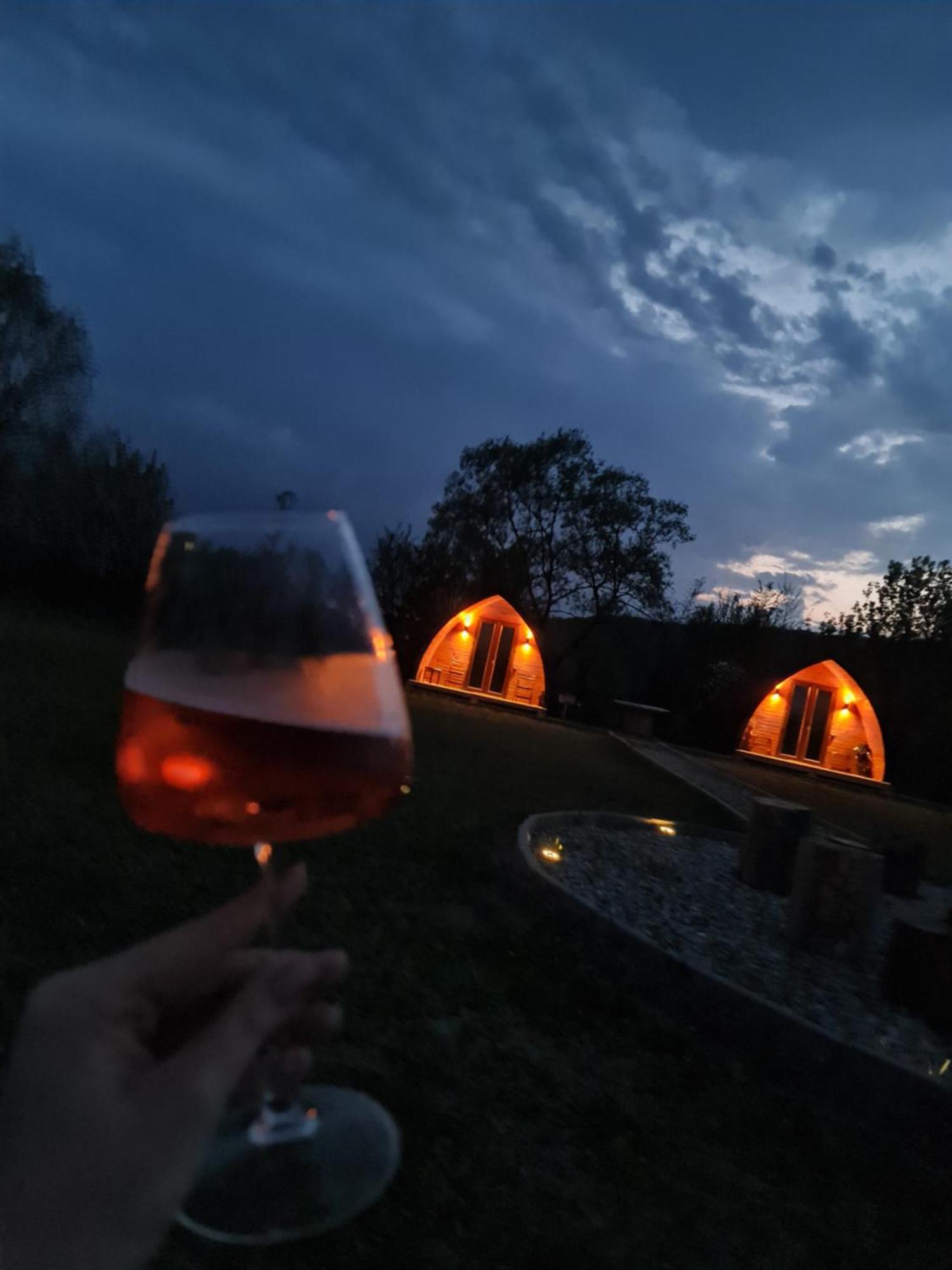 Casute In Mijlocul Naturii - Wild Camp Avrig